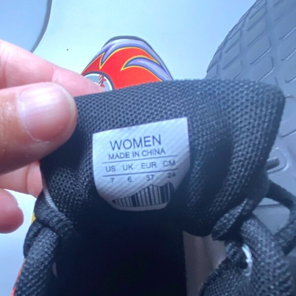 Womens Flame Pattern Athletic Sneakers Size 7 - Picture 6 of 6